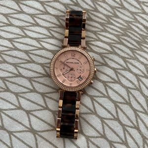 Gorgeous Michael Kors Rose Gold Watch